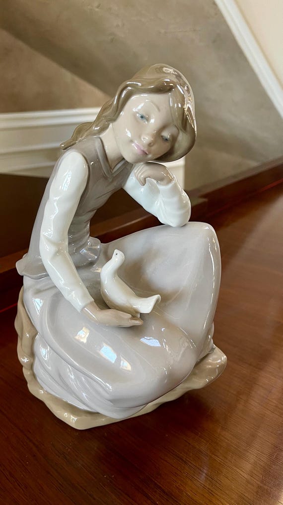NAO by Lladro Girl With Dove Porcelain Figurine Made in Spain - Etsy
