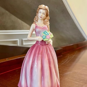 Royal Doulton Pretty Ladies “Sandra” Figurine HN5020 English Bone China