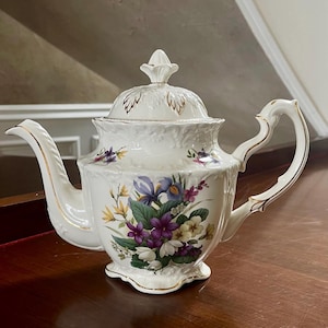 Vintage Teapot Made in Staffordshire England by Crown Dorset