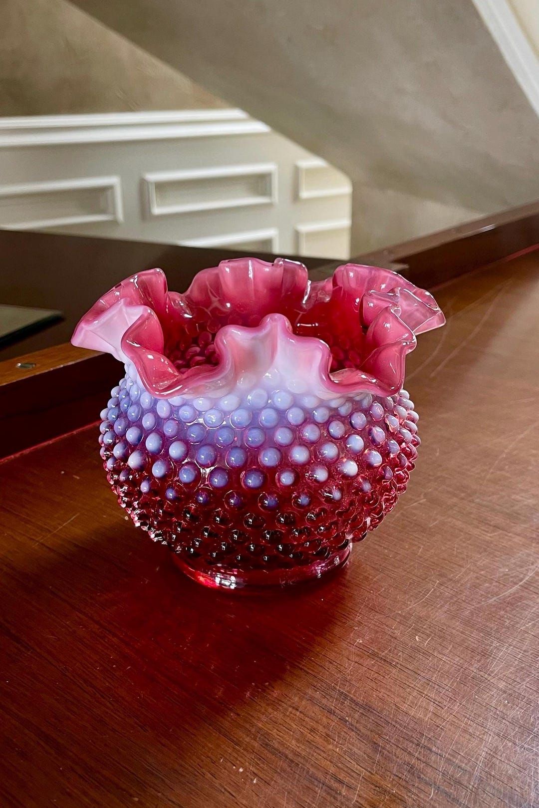 フェントン　クランベリーオパルセント　ホブネイル　フリルエッジ　刻印アリ フェントン クランベリーオパルセント ホブネイル フリルエッジ 刻印アリ