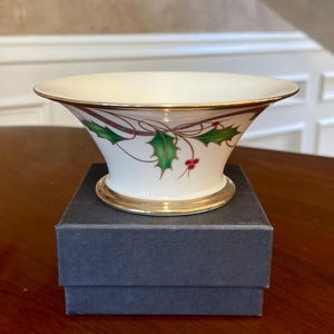 Bol Bon Bon Lenox Holiday Nouveau avec bordure dorée fabriqué aux États-Unis