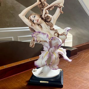 Giuseppe Armani “the Awakening” 1990 Collectors Society; Giuseppe