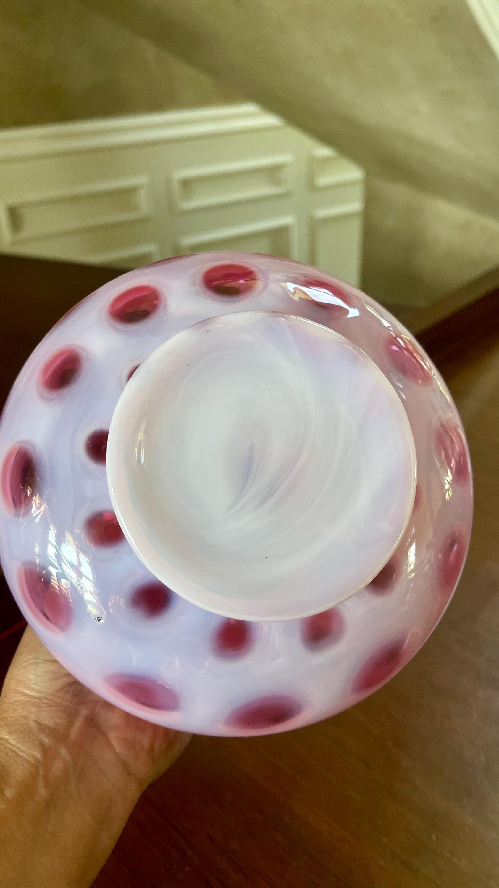 ヴィンテージ フェントン クランベリー オパールセント コイン ドット