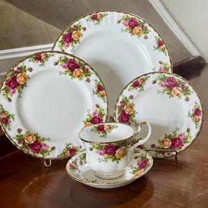 Royal Albert Old Country Roses 5 Piece Place Setting; 12 Place Settings Available