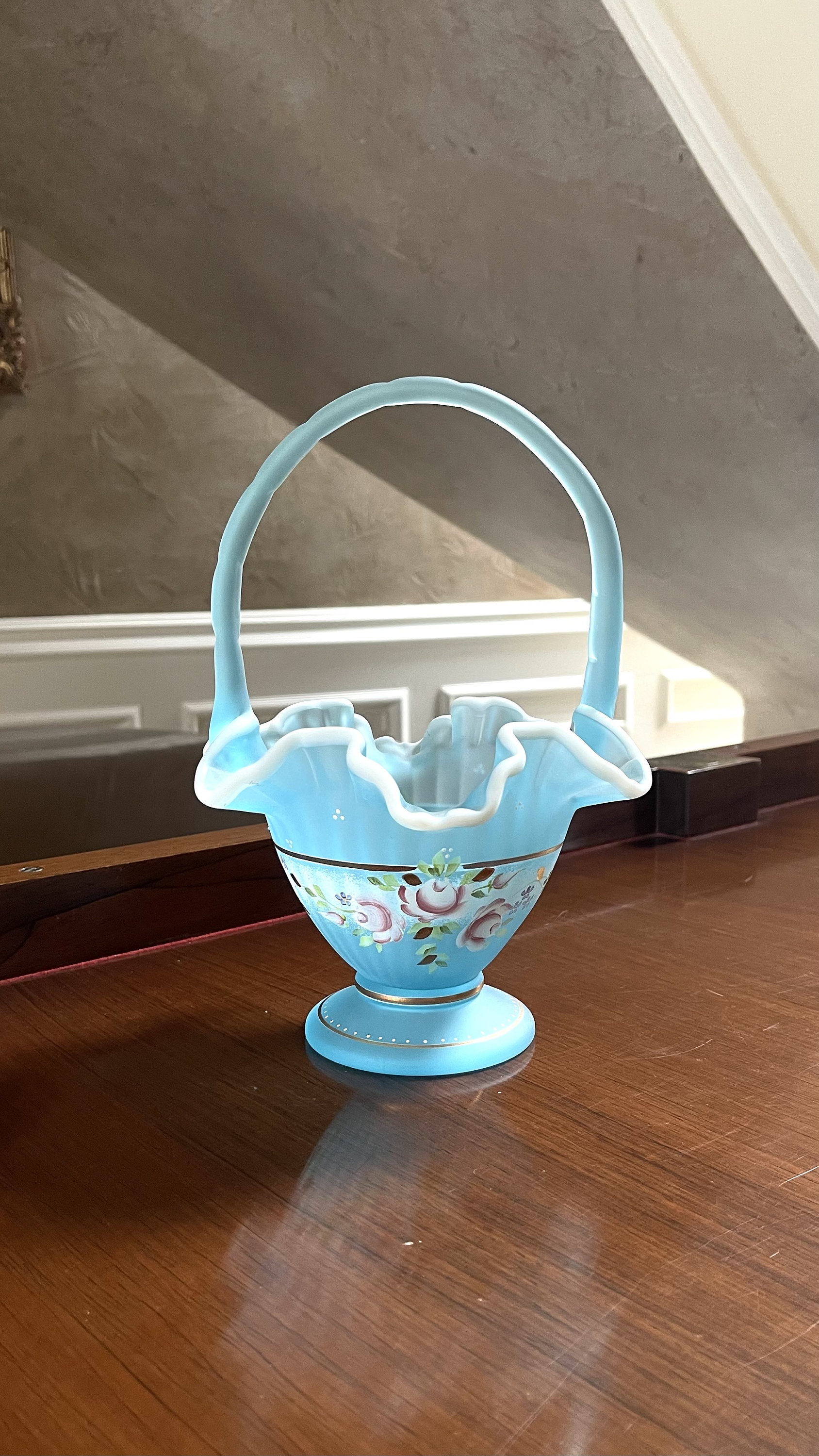 Outstanding Fenton Glass 2002 Charleton Rose Satin Glass Basket