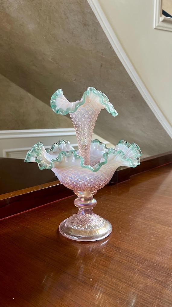 Fenton Pink Opalescent Diamond Lace Epergne Signed by Bill Fenton