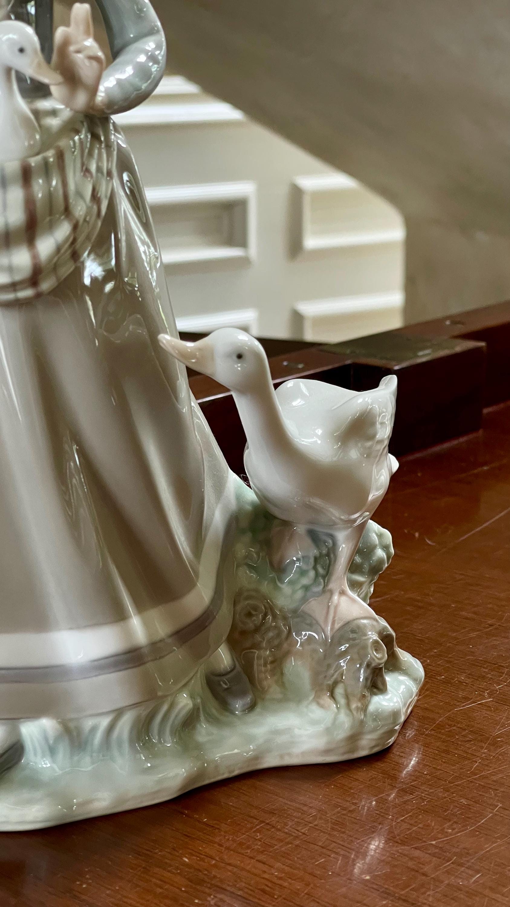 Lladro Girl With Goose #4815 - Etsy