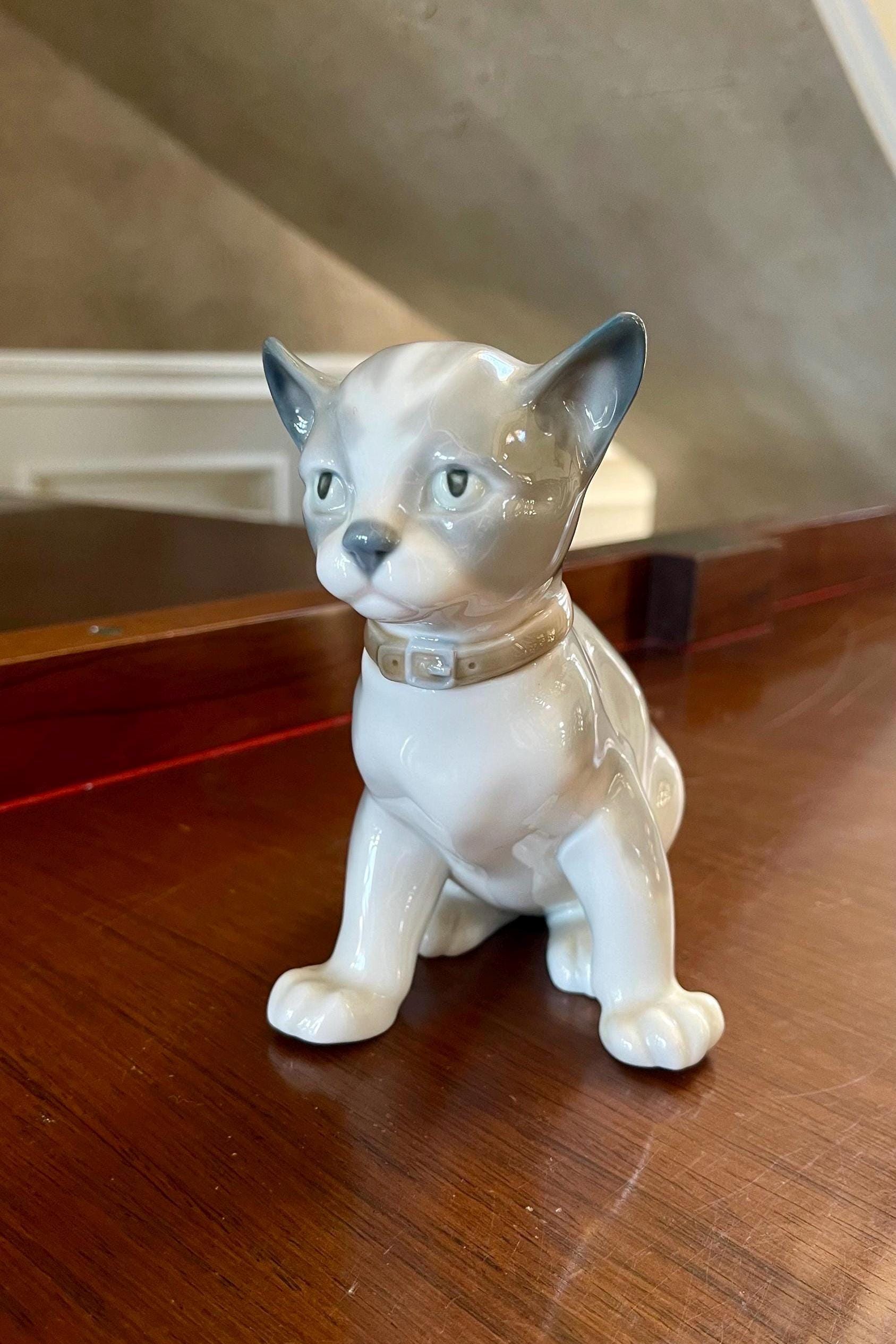 NAO by Lladro 猫の磁器製置物 スペイン製 - Etsy 日本