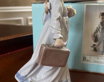 Lladro “school Days” Porcelain Figurine 7604 Mint Condition in