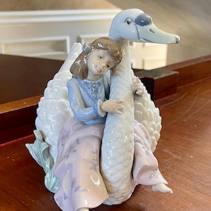 Lladro Swan Figurine - Etsy