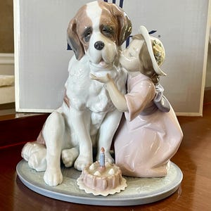Lladro “A Birthday Kiss” 6632 Porcelain Figurine Mint Condition in Original Box