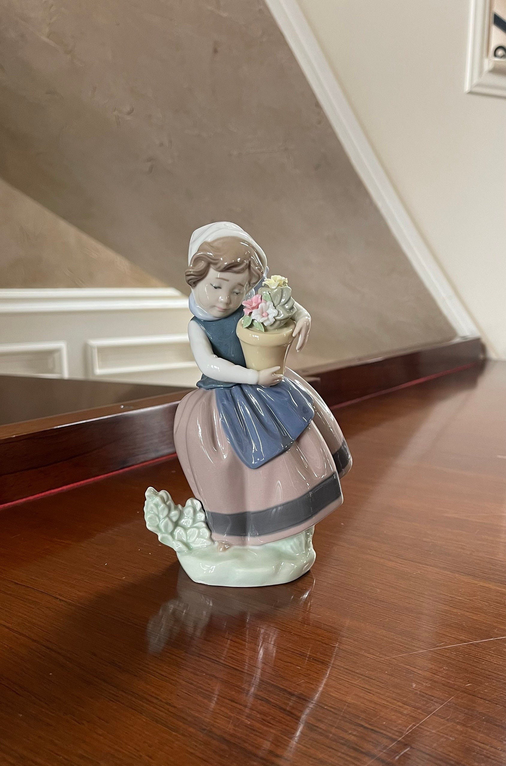 Lladro Spring is Here #5223 Porcelain Figurine - Etsy
