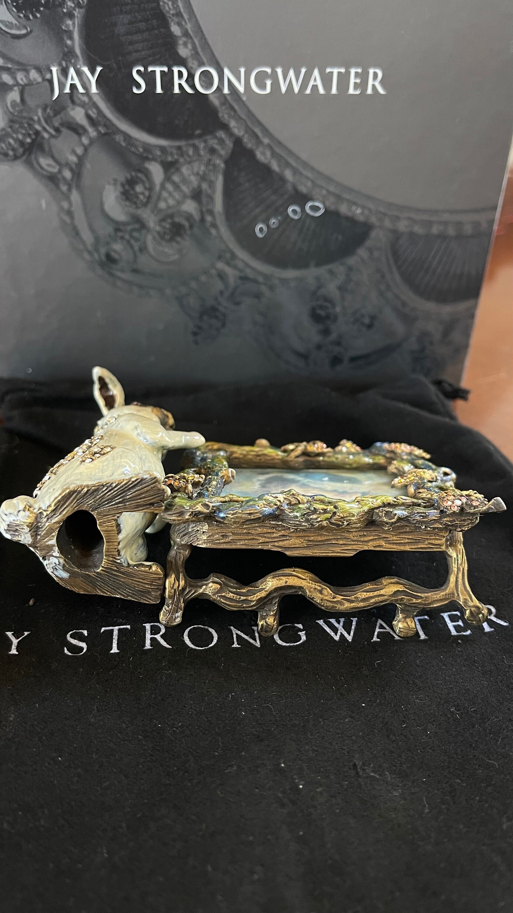 JAY STRONGWATER エナメルフィギュリンウサギ