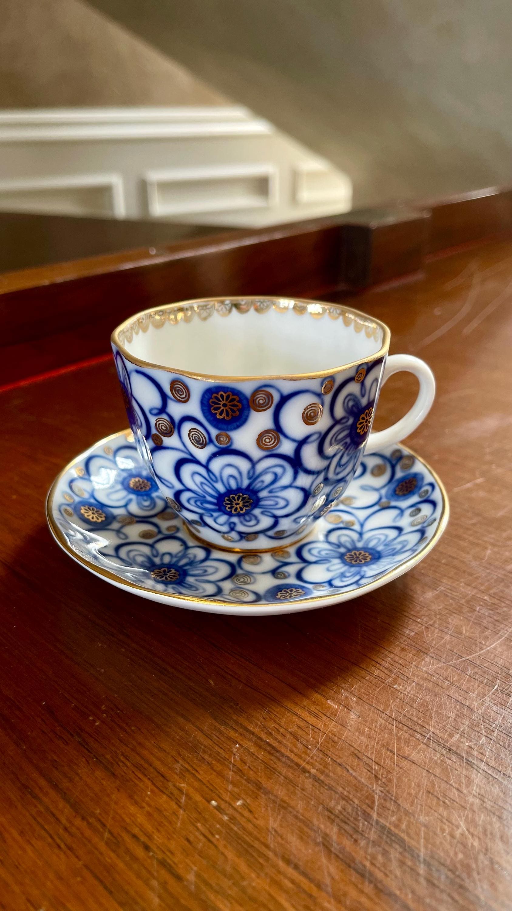 Tasse à Café Vintage URSS Avec Soucoupe - Porcelaine Peinte Main, Ukraine, Collection