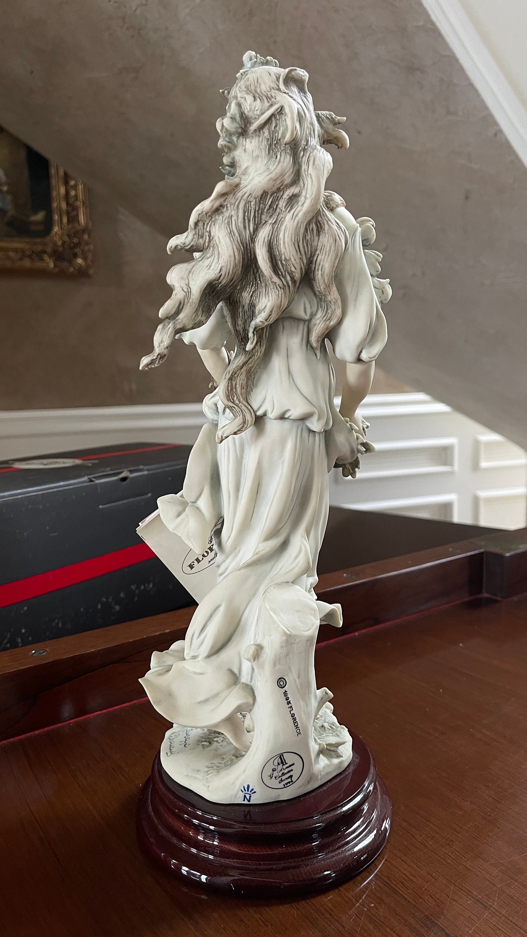 Giuseppe Armani “flora” 1994 Members Only Figurine 212-C Giuseppe Armani “flora” 1994 Members Only Figurine 212-C