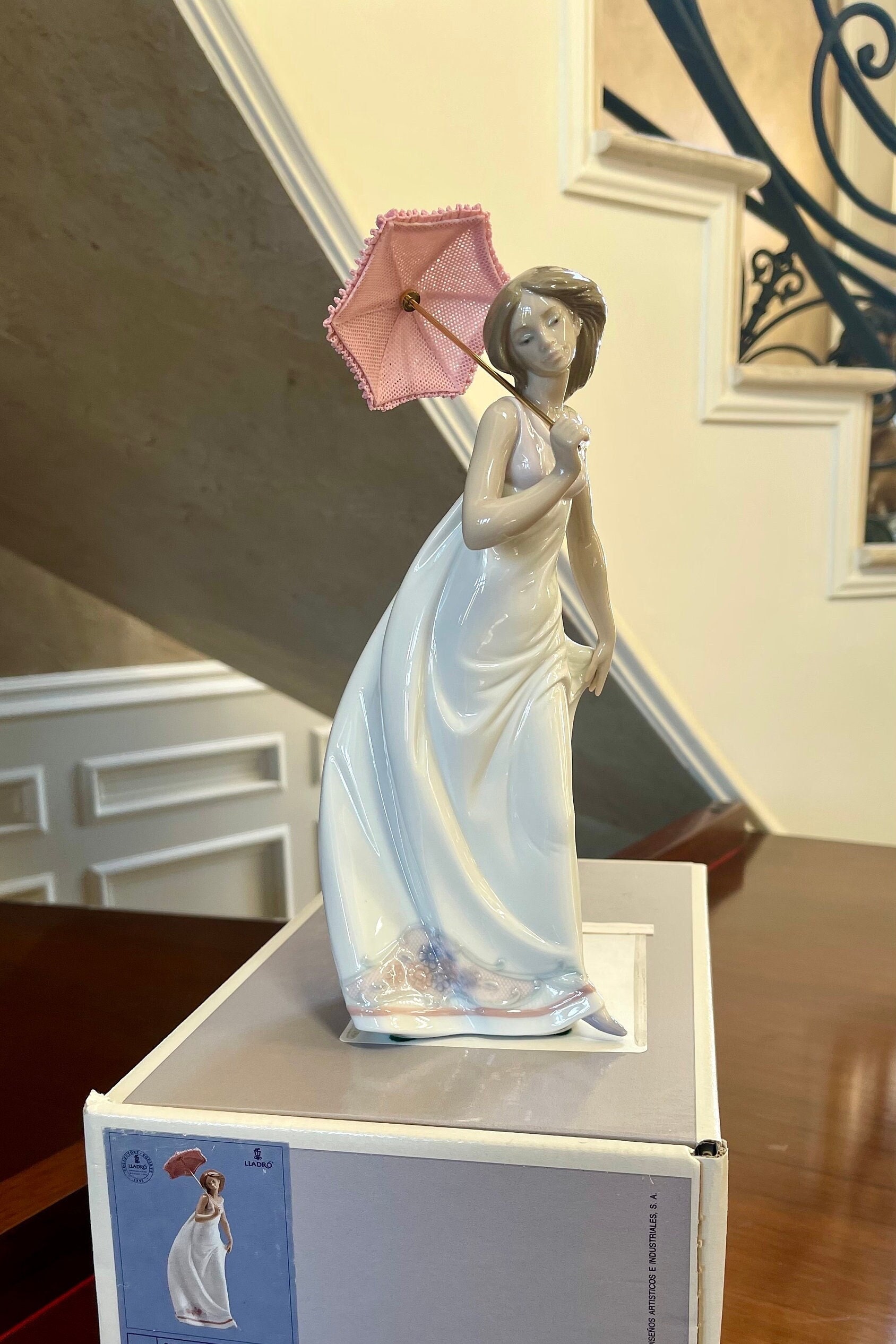 Lladro Afternoon Promenade 7636 Porcelain Figurine Mint Condition