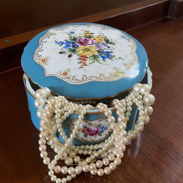 Hand Painted Porcelain Jewelry Box; Porcelain Victorian Style Collar Box; Powder Box