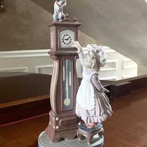 Lladro Bedtime 5347 Porcelain Figurine Girl With Clock and Cat image 1