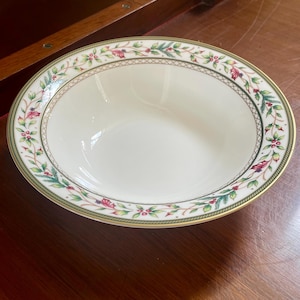 Fitz & Floyd Winter Holiday 10” Round Vegetable Bowl Mint New Condition