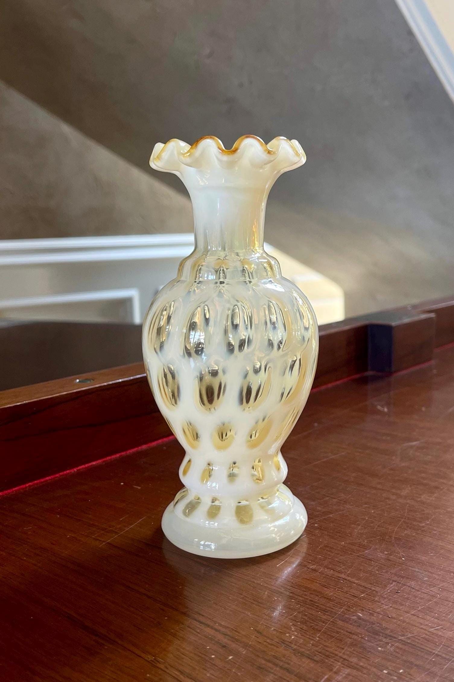 フェントン　Fenton 花瓶　ハニーサックル　ドット　レア フェントン Fenton 花瓶 ハニーサックル ドット レア Vintage