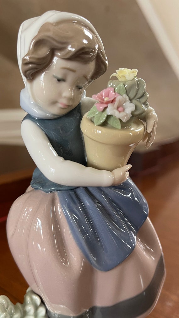 Lladro Spring is Here #5223 Porcelain Figurine - Etsy Canada