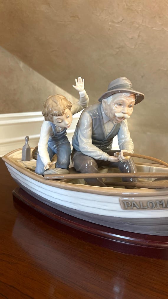 リヤドロ「おじいちゃんと釣り」#5215 磁器製フィギュア 新品同様 木製
