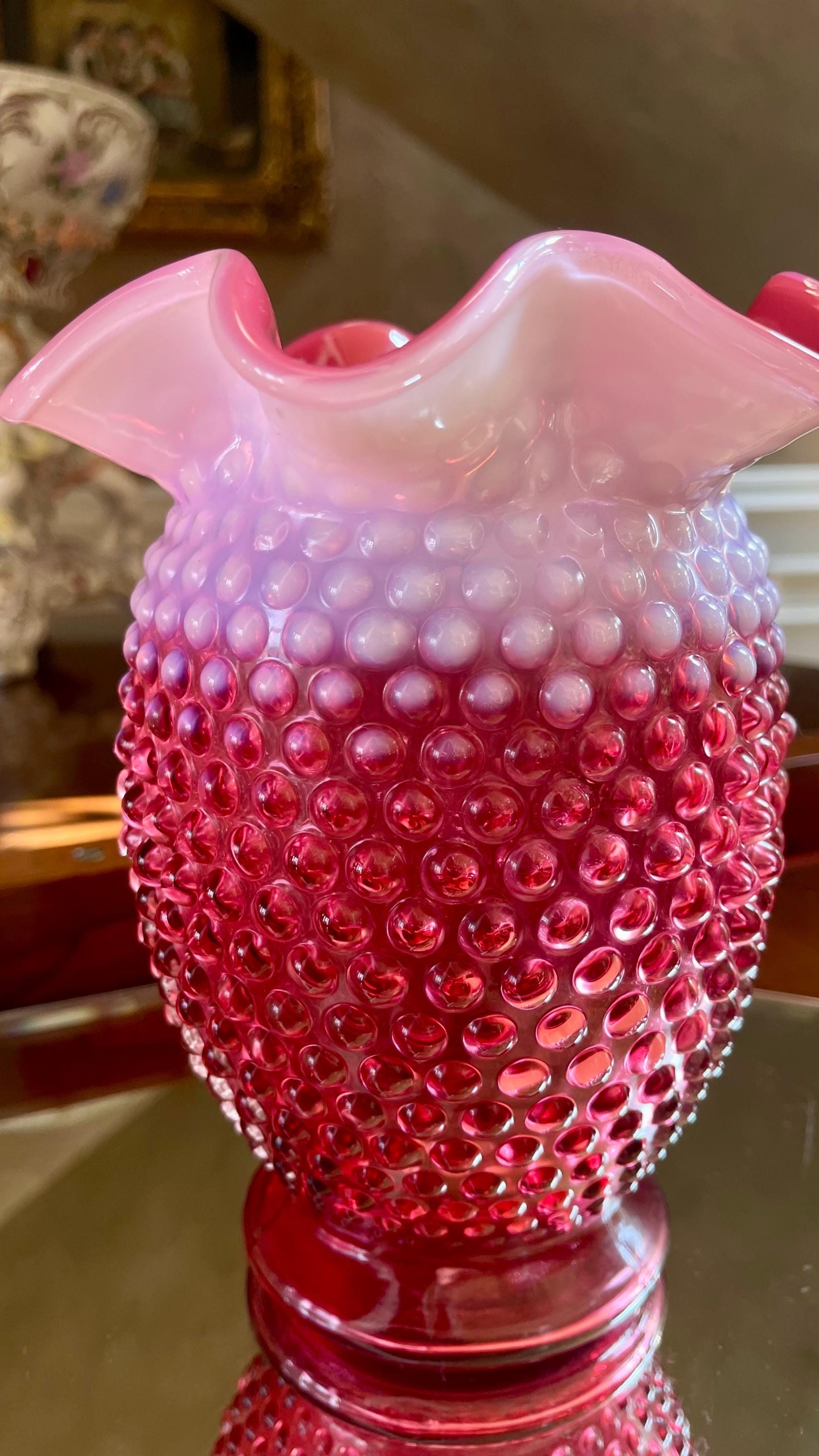 フェントン クランベリーオパールセント アンティークantique USAガラス Rare Size Fenton Large Opalescent Cranberry 7 3/4” Tall Vase