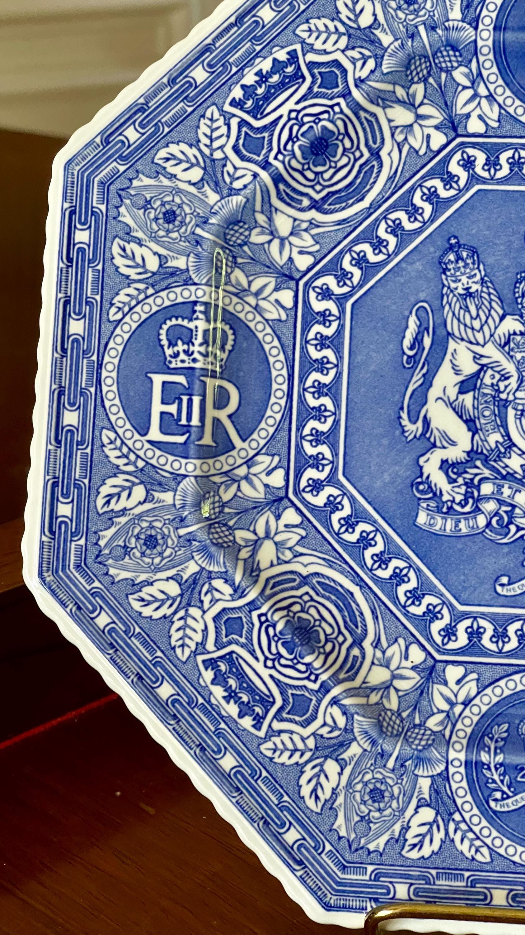 Spode Golden Jubilee Her Majesty Queen Elizabeth the Second
