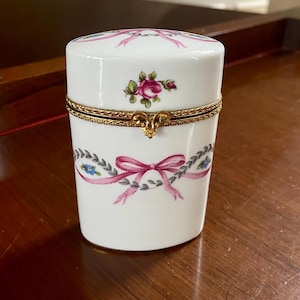 Large Size Limoges Keepsake Box; Limoges Trinket Box; Collectible Limoges; Limoges France