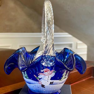 Fenton Glass 95. rocznica ręcznie malowany wesoły bałwanek w kolorze kobaltowym, limitowana edycja nr 1288; Fenton Basket