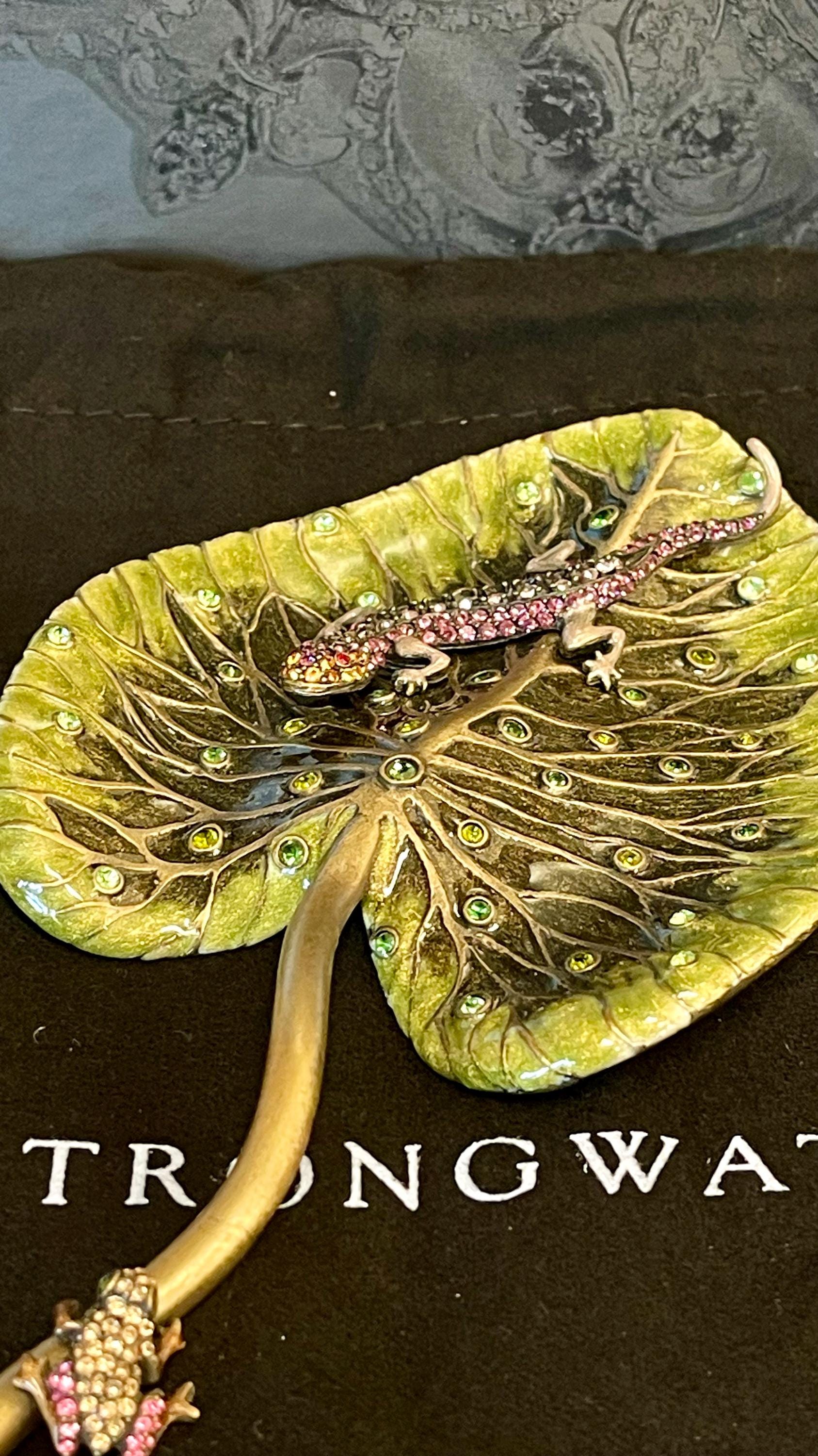Jay Strongwater Lily Pad With A Frog and Salamander Enamel and
