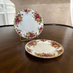 4 Pc. set Vintage Royal Albert 6 1/4” Bread and Butter Plate Made in England Old Country Roses; Made in England Old Country Roses
