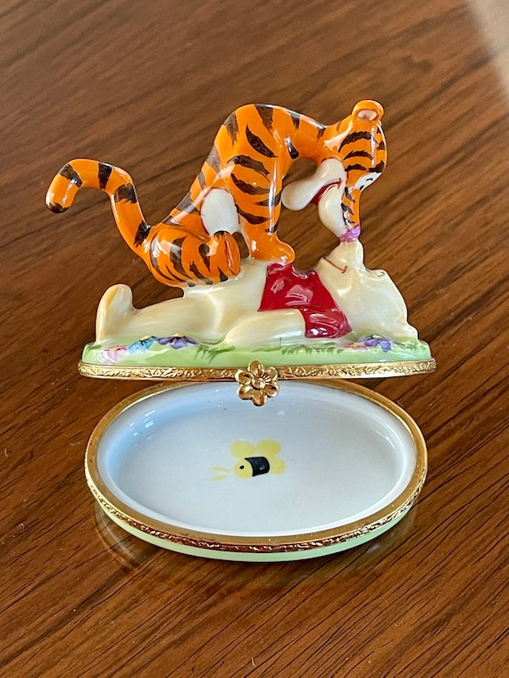 Artoria Limoges Limited Edition Winnie the Pooh and Tigger