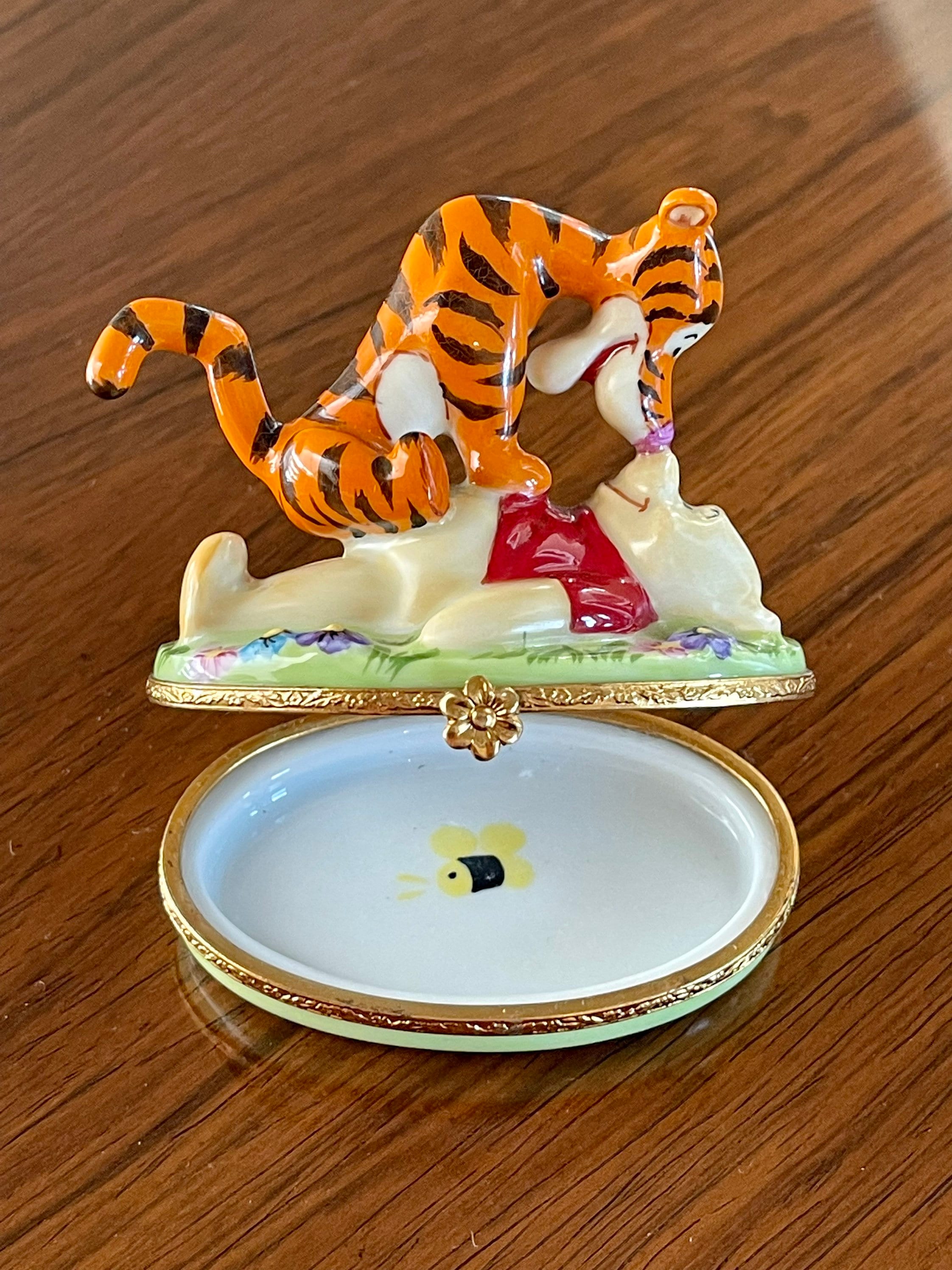 Artoria Limoges Limited Edition Winnie the Pooh and Tigger Limoges