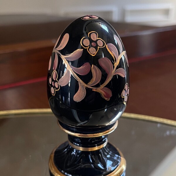 Fenton Black Glass Hand Painted Limited Edition Egg 245/2500