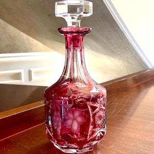 Decantador de whisky Natchmann Traube color arándano con borde transparente; Decantadores Natchmann Traube