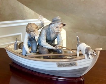 LLADRÓ 犬の置物 お船に乗って　美品 Lladro “fishing With Gramps” #5215 Porcelain Figurine Mint