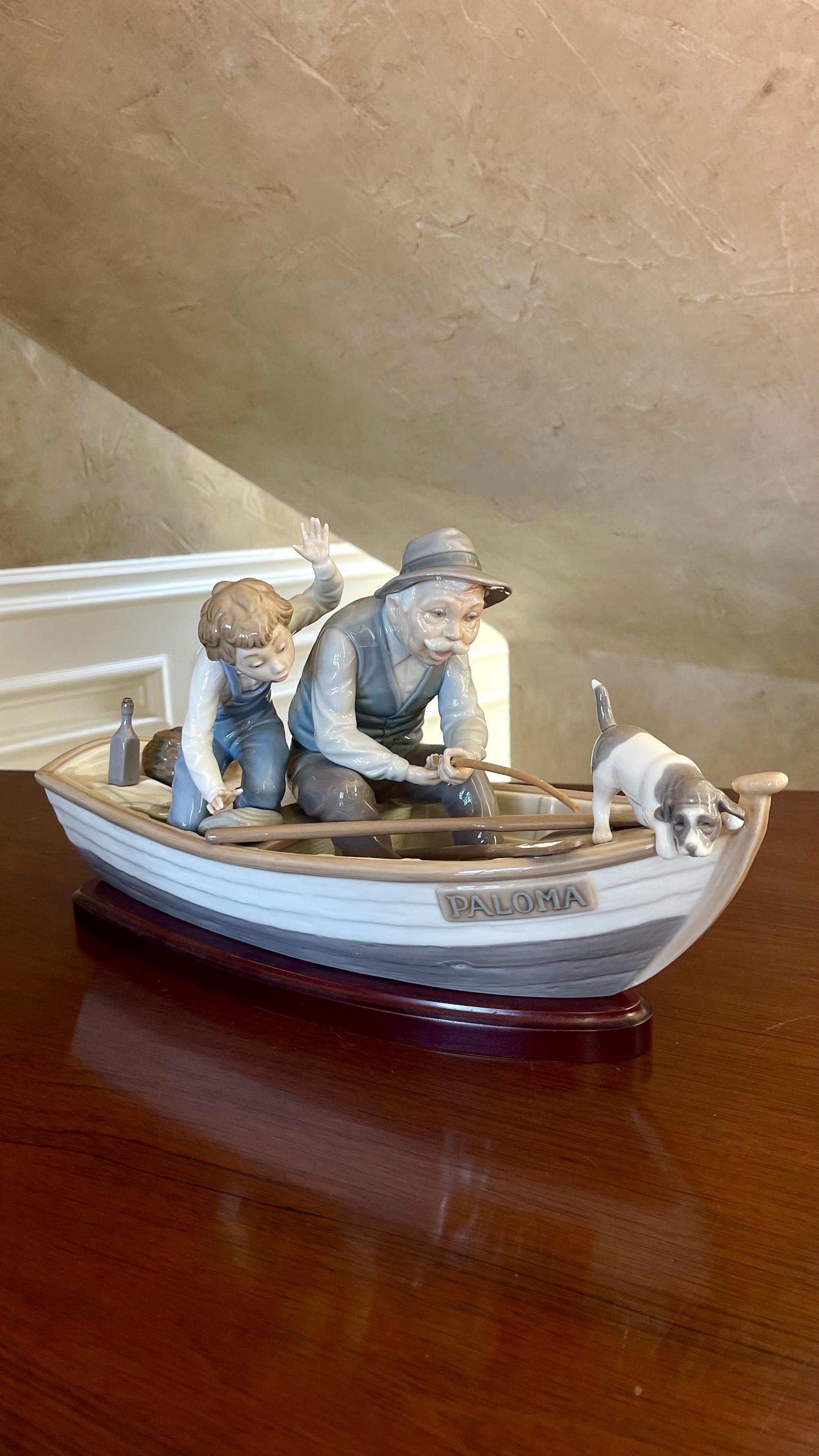 LLADRÓ 犬の置物 お船に乗って　美品 Little Stowaway Dog Figurine | Lladró® USA