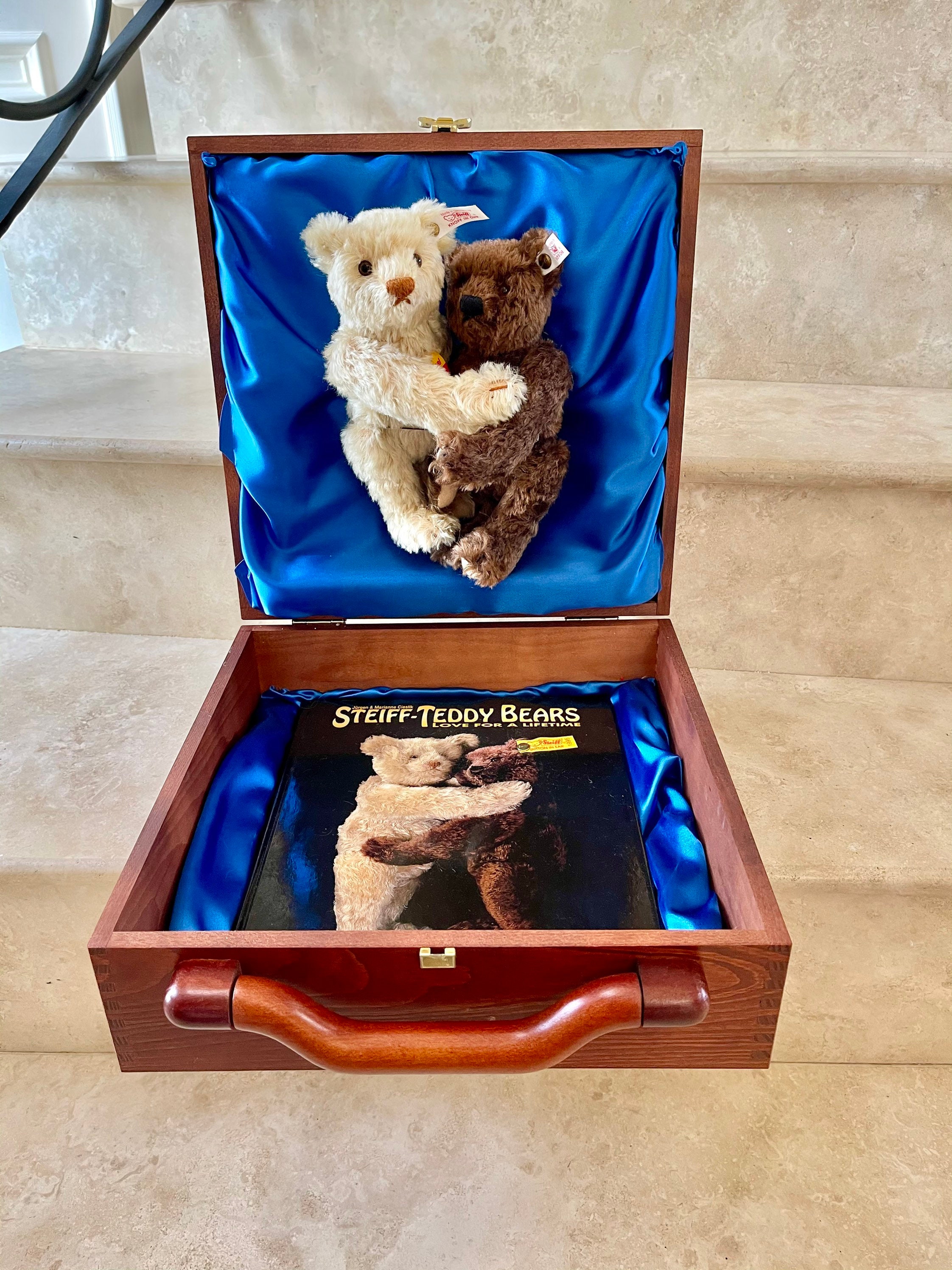 洋書 Steiff-Teddy Bears: Love for a Lifetime Steiff Set, Teddy Bears “love for a Lifetime” 1995; Vintage Steiff