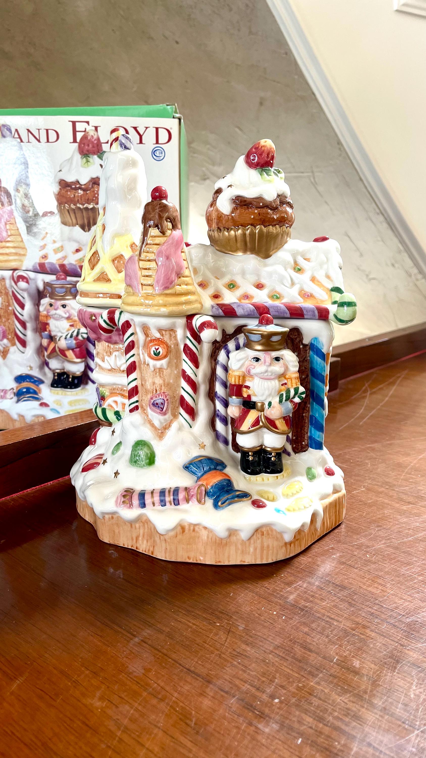 Fitz & Floyd Nutcracker Sweets Gingerbread House Cookie Jar Mint
