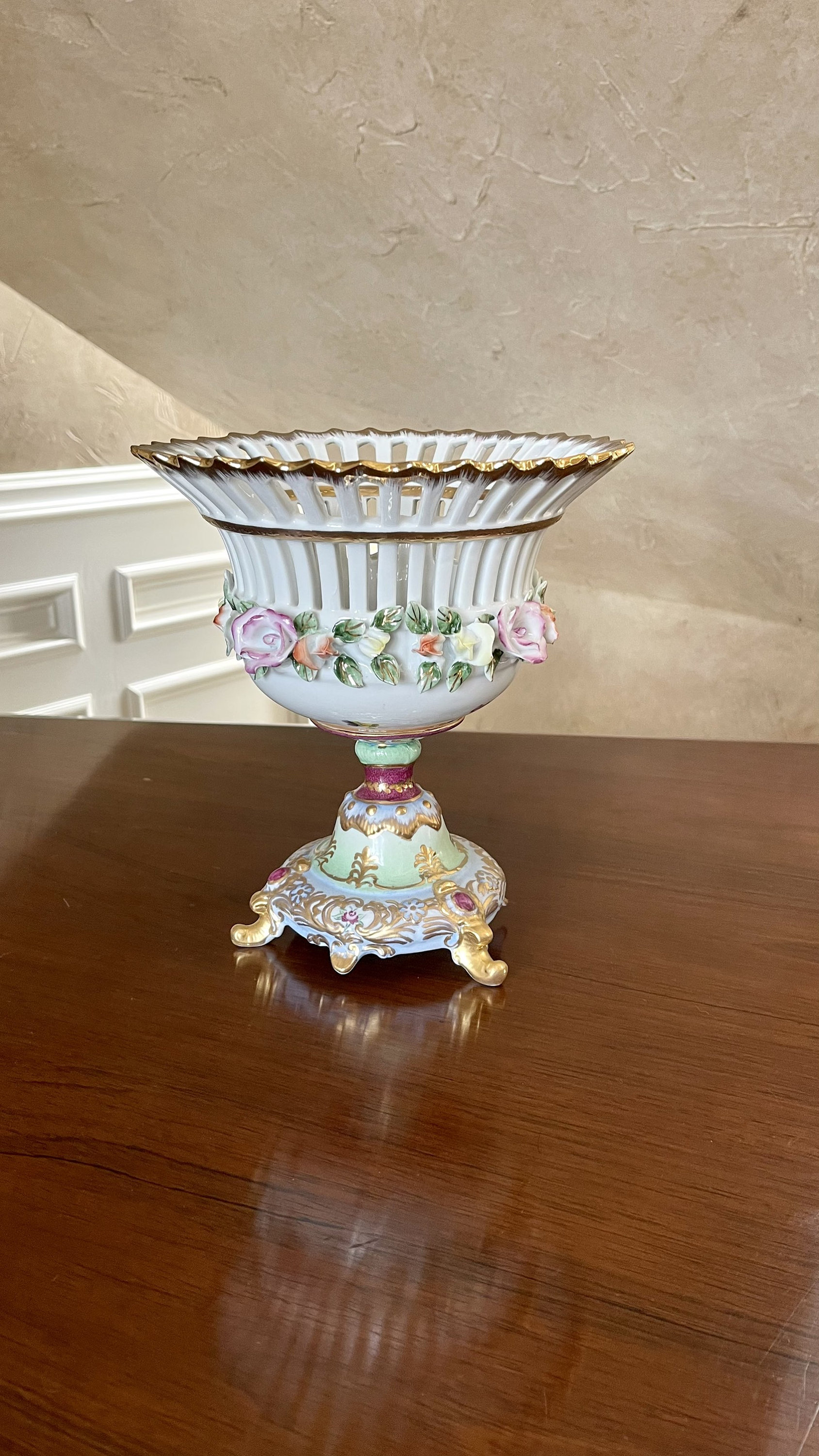 磁器コンポート;ヴィンテージ磁器皿。ヴィンテージコンポート