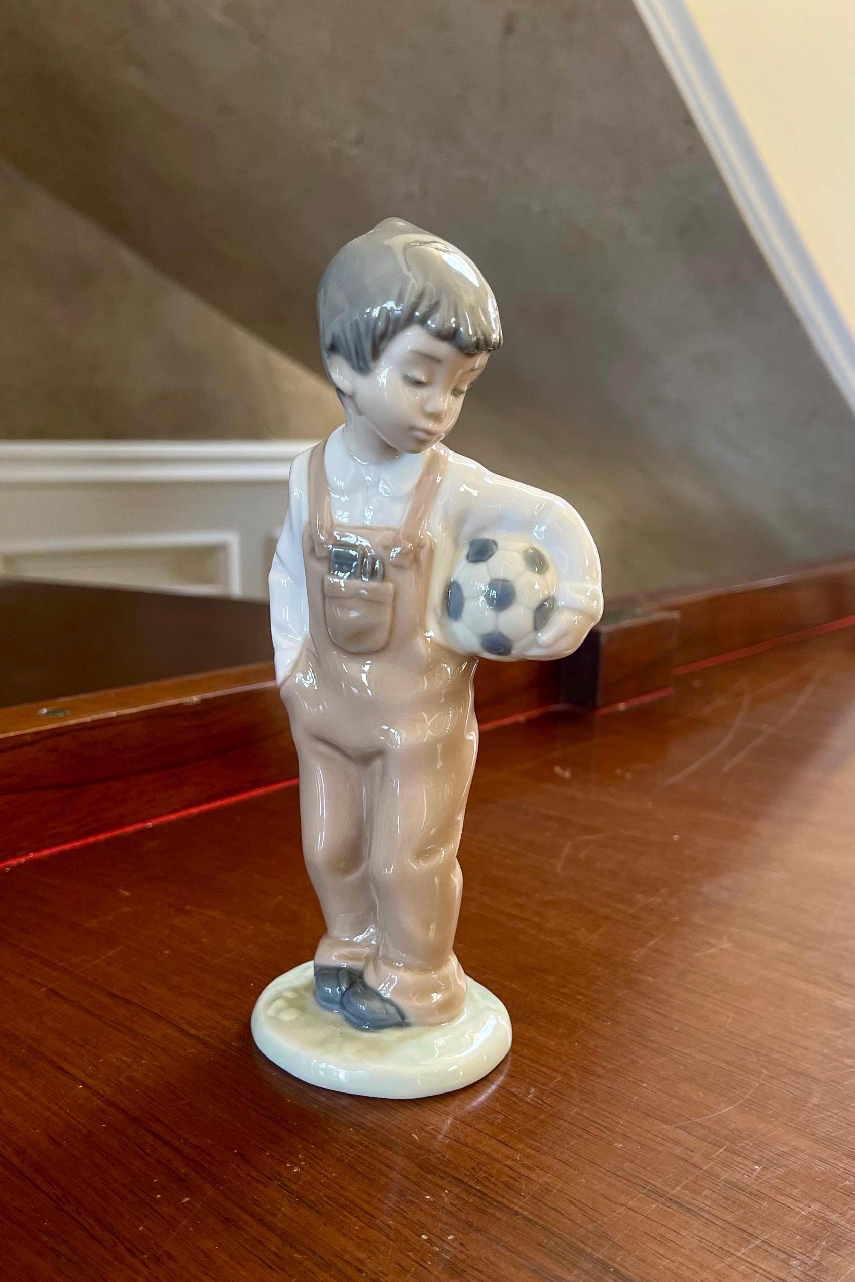 nao hand made in Spain 少年少女ペア nao hand made in Spain 少年少女ペア nao hand made in Spain 少年