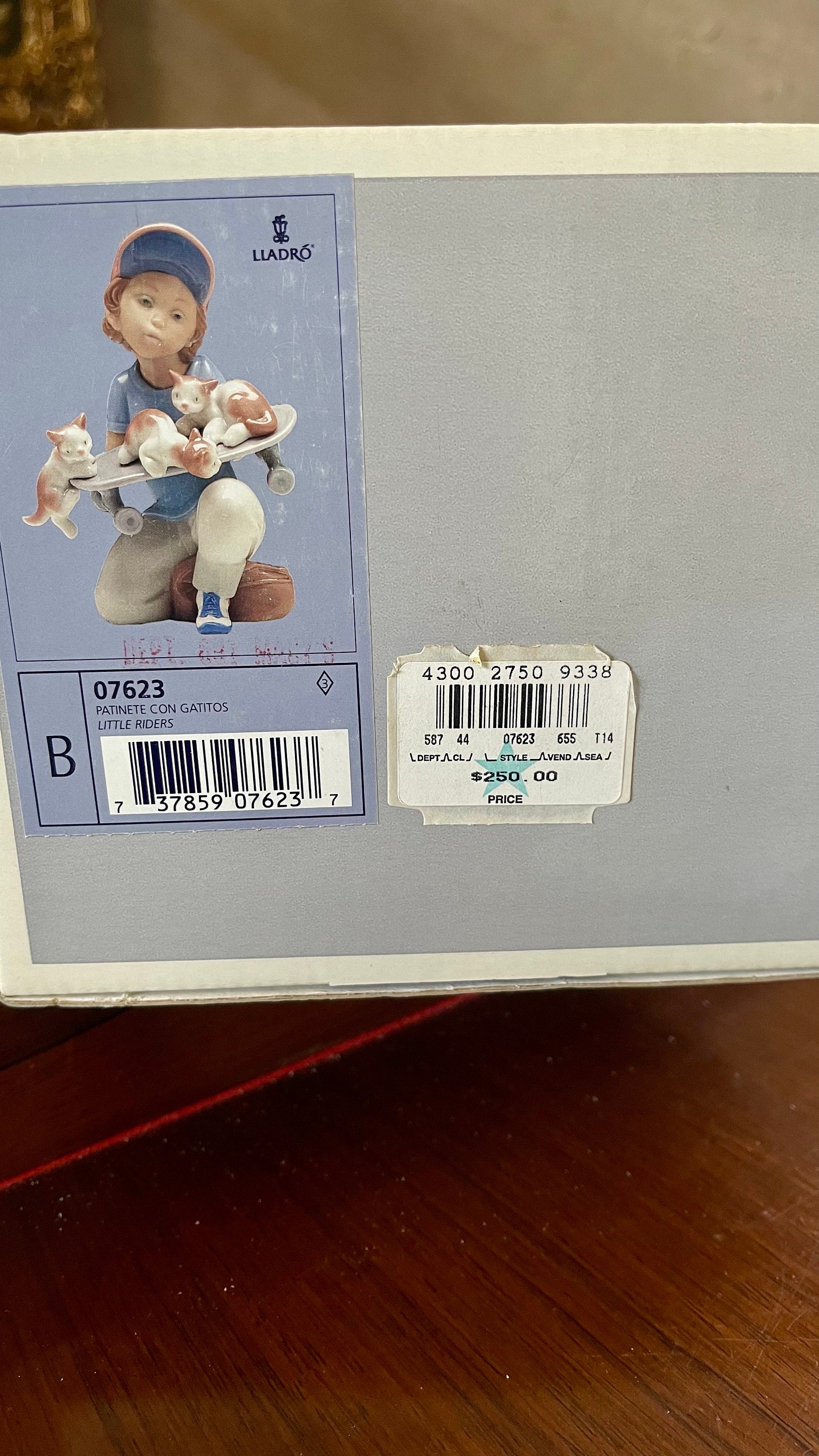 Lladro “little Riders” 7623 Porcelain Figurine Boy With Kittens