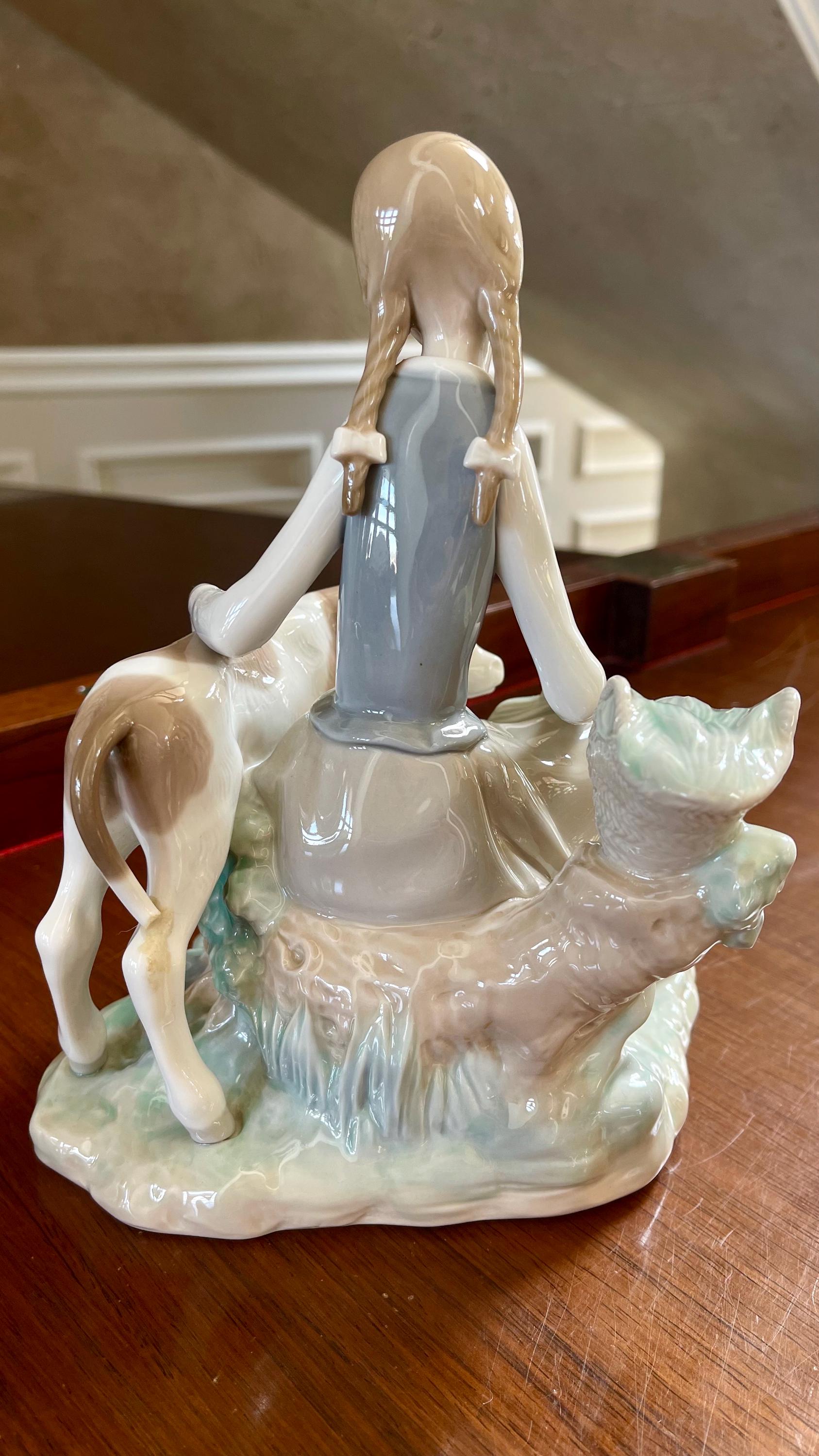 陶器製 牛の置物 LLADRO リヤドロ リヤドロ 子牛を抱く少女 #4813 磁器の置物 廃盤 - Etsy 日本