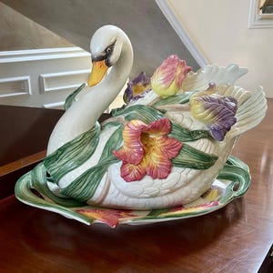 Fitz & Floyd Tulip Swan Soup Tureen With Ladle and Platter