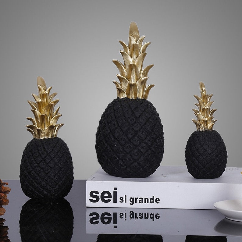 Table Decoration Crafts Gold Pineapple Fruit Crafts Gift for Her House Gift Living Room Wine Cabinet Window Desktop Home Ornament