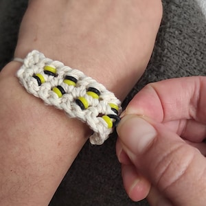 Skin picking bracelet Washable Adjustable Nail biting Discreet fidget toy Busy hands wrist fidget  Stress relief