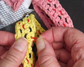 Dermatillomania fidget Skin picking wrist bracelet Washable Busy hands Crochet adult Fidget toy for nail biters Stress relief Gift for women