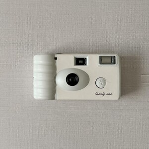 Happy Birthday Disposable Camera - 27 Exposures with Flash - Gift, Custom Retro Camera, 35mm Film image 2