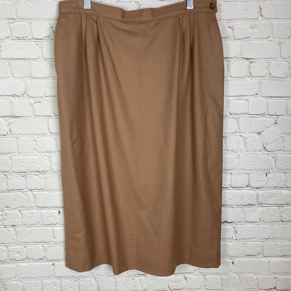 1970’s Pendleton midi pencil skirt. Camel color